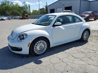 2015 Volkswagen Beetle 3VWJ17ATXFM622028