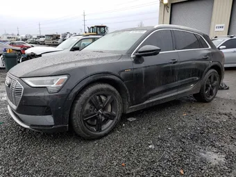 2019 Audi e-tron WA1LAAGE8KB021441