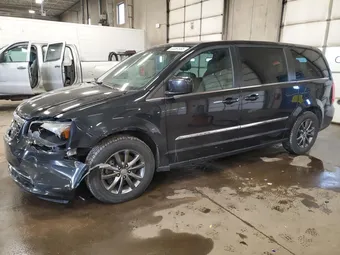 2015 Chrysler Town & Country 2C4RC1HG9FR520623