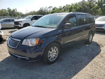2016 Chrysler Town & Country 2C4RC1BG5GR149177