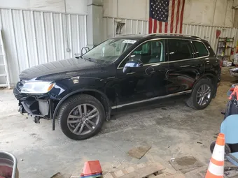 2016 Volkswagen Touareg WVGEP9BP5GD003782