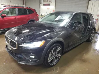 2025 Volvo V60 YV4L12WK7S2145927