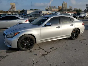 2017 Infiniti Q70 JN1BY1AP6HM740551