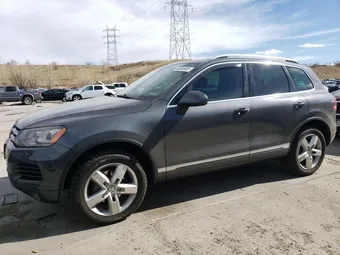 2014 Volkswagen Touareg WVGEP9BP8ED013767