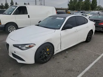 2019 Alfa Romeo Giulia ZARFAMAN4K7621010