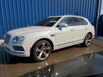 2017 Bentley Bentayga SJAAC2ZV6HC015698