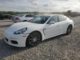 2015 Porsche Panamera WP0AA2A74FL005704