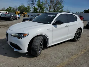 2022 Alfa Romeo Stelvio ZASPAKBN3N7D32522