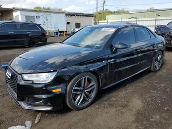 2018 Audi RS4 WAUC4AF4XJA116977