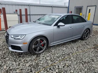 2018 Audi S4 WAUB4AF47JA211458