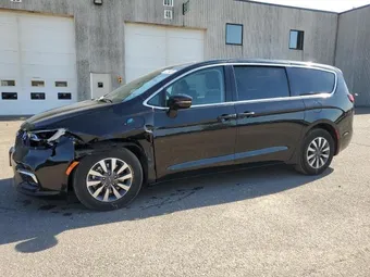 2024 Chrysler Pacifica Hybrid 2C4RC1S73RR150136