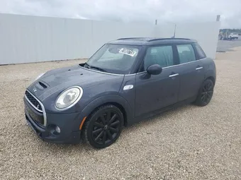2018 Mini Hardtop WMWXU3C51J2F51751