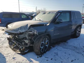 2024 Rivian R1S 7PDSGABA1RN043089