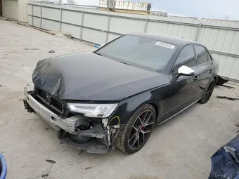 2018 Audi RS4 WAUB4AF49JA203314