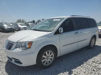 2016 Chrysler Town & Country 2C4RC1BG9GR290625