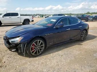 2019 Maserati Ghibli ZAM57YTLXK1314852