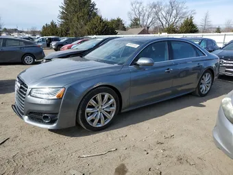 2017 Audi A8 WAU43AFD2HN018729