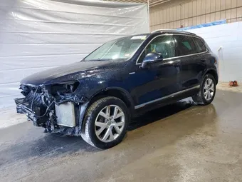 2014 Volkswagen Touareg WVGEP9BPXED007145