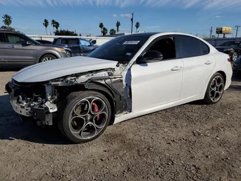 2022 Alfa Romeo Giulia ZARFAMBN9N7656306