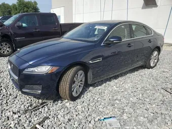 2016 Jaguar XF SAJBD4BV1GCY14567