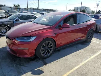 2024 Tesla Model X 7SAXCAE57RF444414