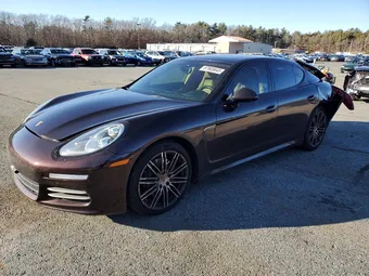 2016 Porsche Panamera WP0AA2A79GL002671