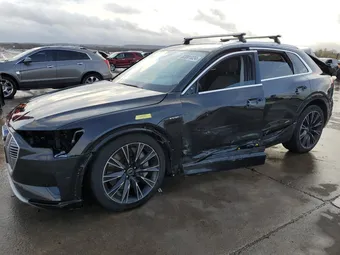 2021 Audi e-tron WA1LAAGE3MB014433