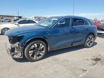 2021 Audi e-tron WA1LAAGE5MB030598