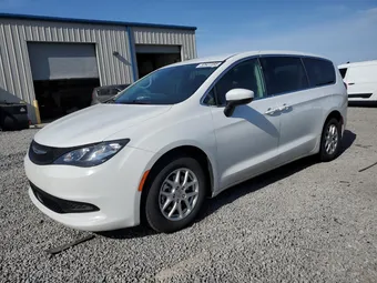 2022 Chrysler Voyager 2C4RC1CG3NR120885