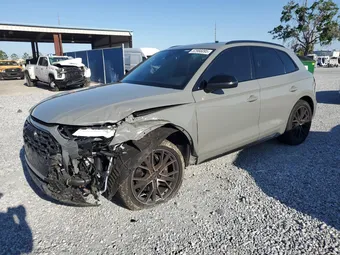 2022 Audi SQ5 WA1B4BFY3N2096539
