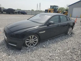 2016 Jaguar XF SAJBF4BV8GCY02717