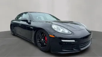 2016 Porsche Panamera WP0AA2A71GL000493