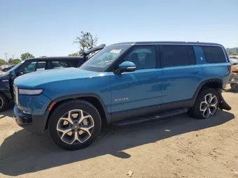 2024 Rivian R1S 7PDSGBBA0RN034793