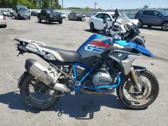 2018 BMW R-Series WB10A6108JZ657895