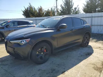 2021 Alfa Romeo Stelvio ZASPAKANXM7D09982