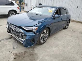2023 Audi e-tron WA1LAAGEXPB010285