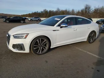 2022 Audi RS5 WAUC4CF58NA035308