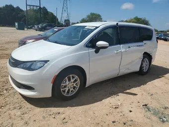 2022 Chrysler Voyager 2C4RC1CG4NR159209