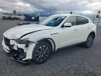 2017 Maserati Levante ZN661XUA2HX250084
