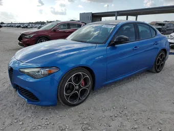 2023 Alfa Romeo Giulia ZARFAMBN1P7668694