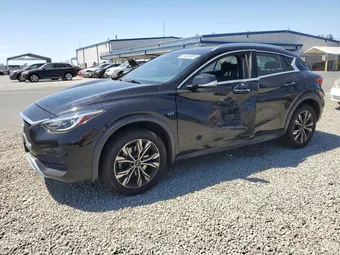 2017 Infiniti QX30 SJKCH5CR8HA038348