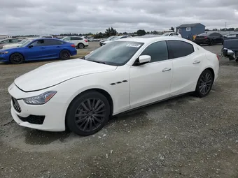 2018 Maserati Ghibli ZAM57XSA9J1271727