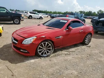 2016 Mercedes-Benz SLK-Class WDDPK3JA8GF115508