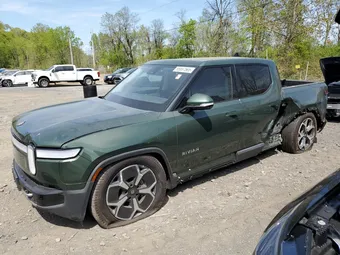 2024 Rivian R1T 7FCTGCAA1RN030829