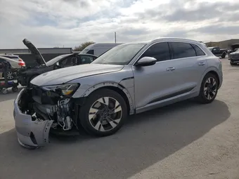 2022 Audi e-tron WA1AAAGE6NB023412