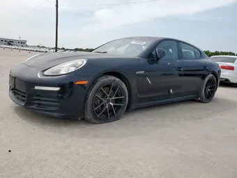 2016 Porsche Panamera WP0AA2A75GL001291
