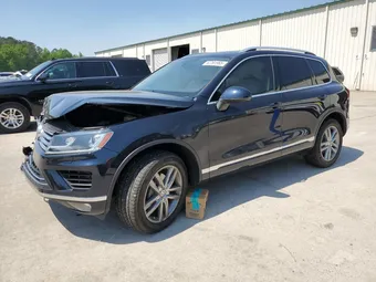 2015 Volkswagen Touareg WVGEP9BP2FD006802