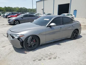 2019 Alfa Romeo Giulia ZARFAMBN5K7602335
