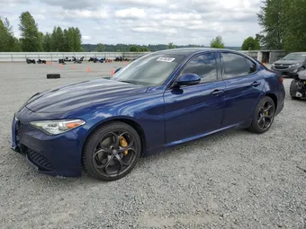 2017 Alfa Romeo Giulia ZARFAEEN8H7557515