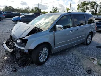 2015 Chrysler Town & Country 2C4RC1GG6FR584054